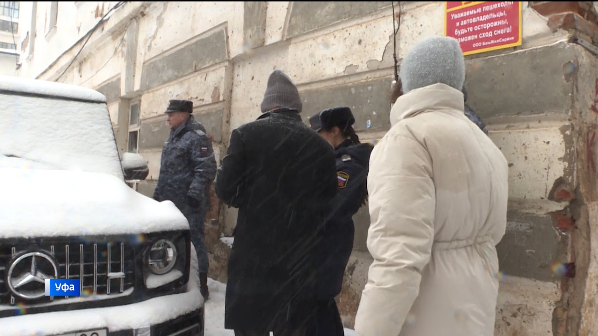    В ходе рейда ФНС по Уфе автовладелец с "красивым" номером погасил на месте 270 тысяч рублей долга