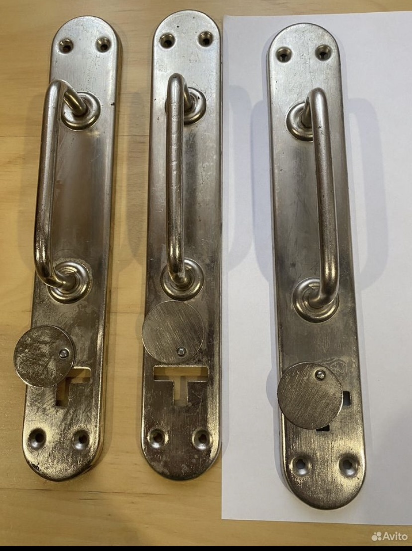 Вот такие ручки на планке