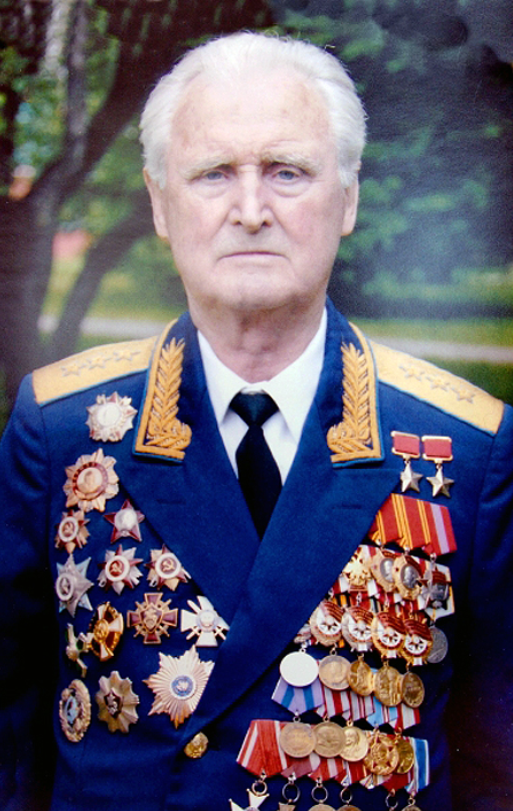 М.П.Одинцов незадолго до смерти, 2011 год. Источник - https://www.warheroes.ru/hero/hero.asp?photo_id=5098