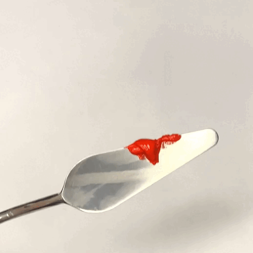 Разглаживающими движениями