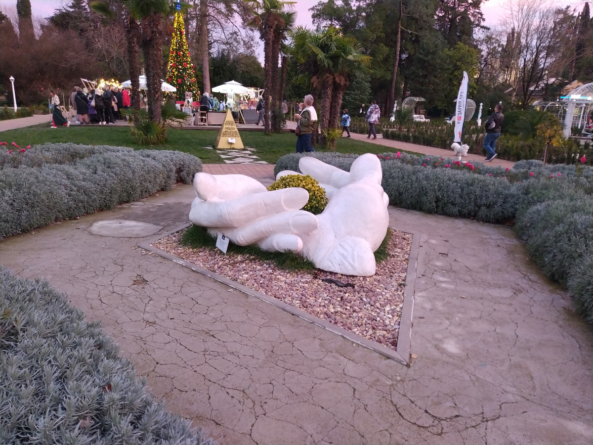 Парк "Ривьера" в Сочи — это интересные арт-объекты