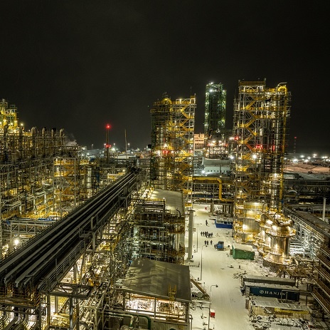 В Усть-Куте Иркутский завод полимеров, реализуемый в рамках проекта ИНК, произвел первые гранулы полиэтилена из привозного сырья. Об этом сообщил губернатор Иркутской области Игорь Кобзев.