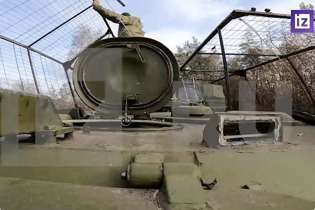 Защитный фонарь кадр "Известия"