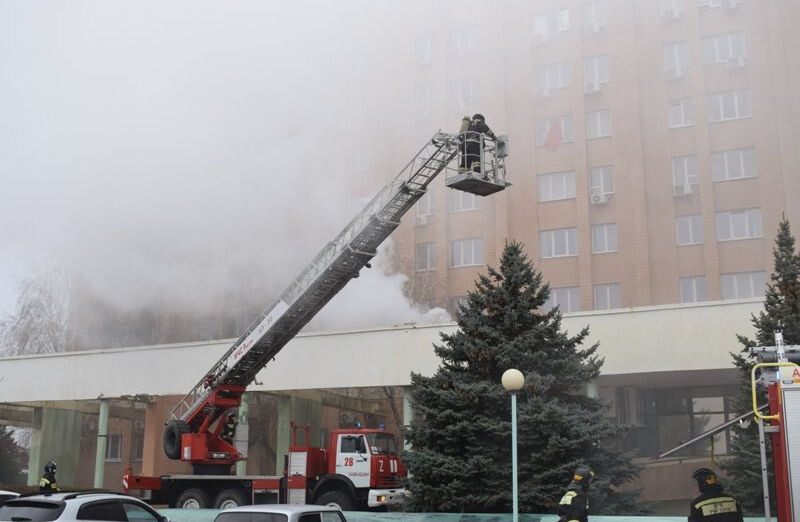   Пожарно-тактические учения в Камышине (фото: пресс-служба городской администрации)