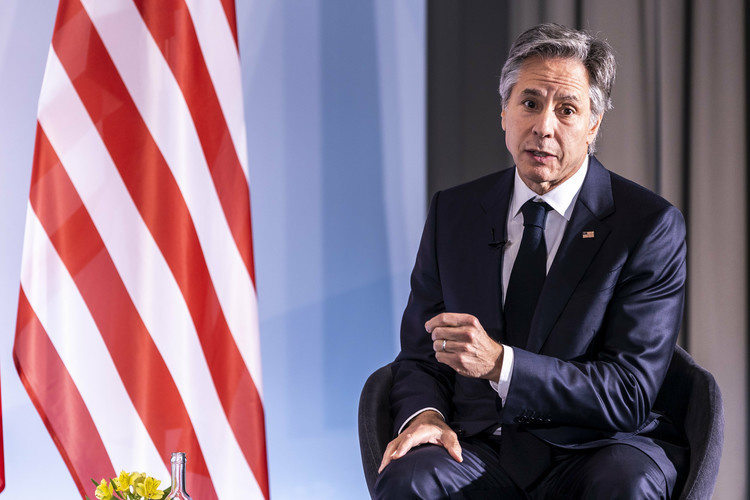    4 декабря госсекретарь США Энтони Блинкен публично заявил, что для победы в конфликте Киеву необходимо объявить мобилизацию граждан Украины, достигших 18-летнего возраста.   
Фото: Leon Kuegeler / PHOTOTHEK / globallookpress