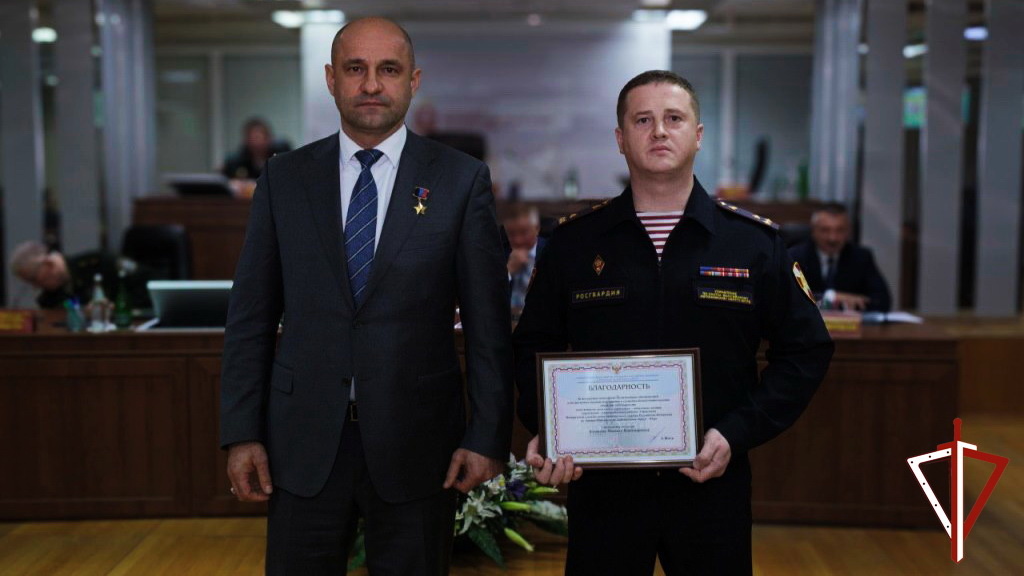    Подразделения, занимающиеся лицензионно-разрешительной деятельностью в Югре, заняли первое место в УрФО