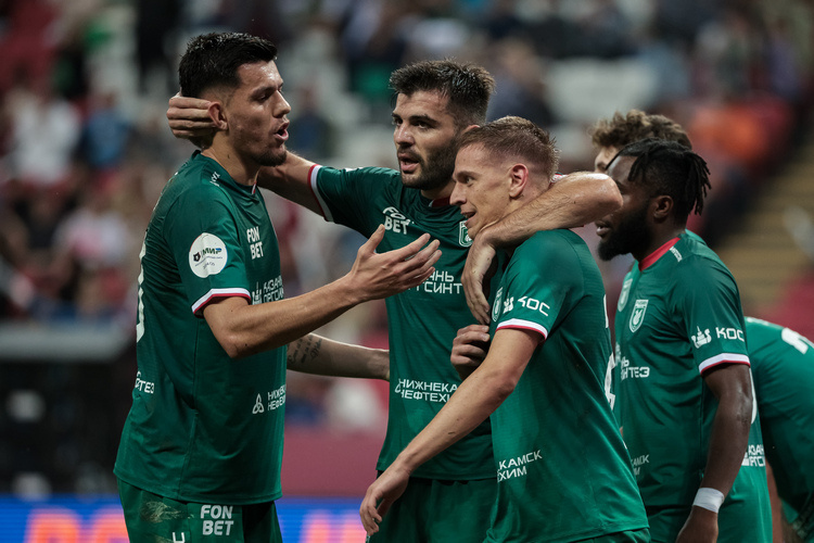    Мирлинд Даку, Игор Вуячич, Никола Чумич.   
Фото: «БИЗНЕС Online»