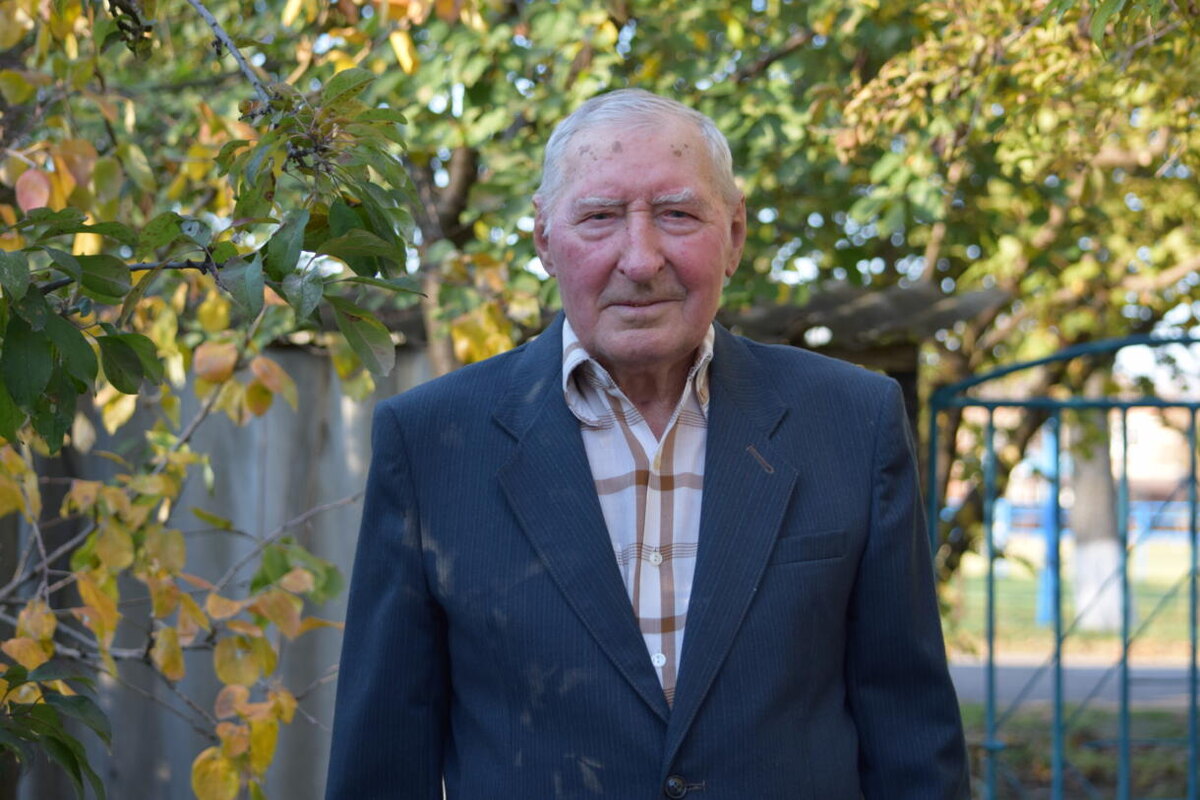    Павел Горлачев проработал на заводе более 35 лет и ушел на заслуженный отдых с должности бригадира слесарей / фото Инны Сикорской