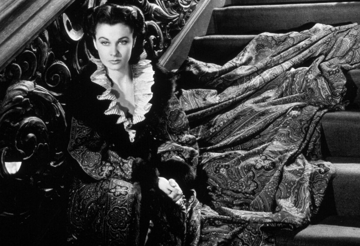 Скарлет О, Хара! Анти-пример, которому хотят подражать многие девочки: сильная, смелая, страстная, и несчастная 🤔