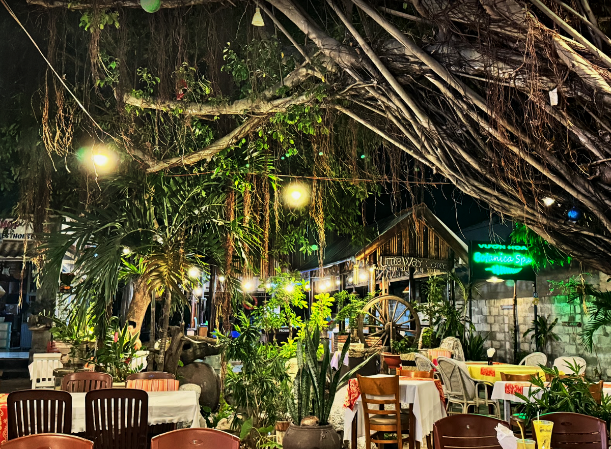 Общий вид ресторана Sunset