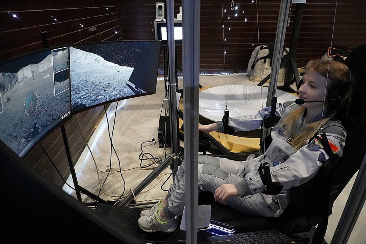 Управление лунным ровером — непростая задача.