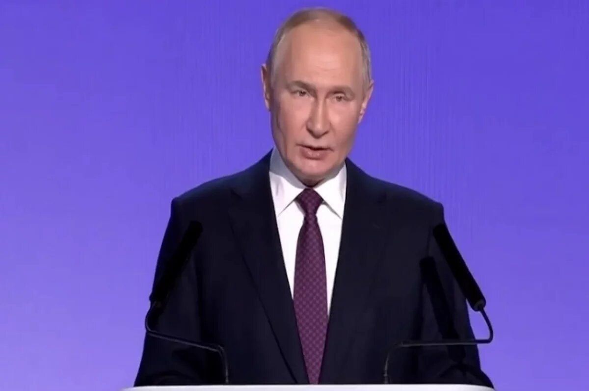    Президент РФ Владимир Путин помиловал четырёх осуждённых курянок с детьми