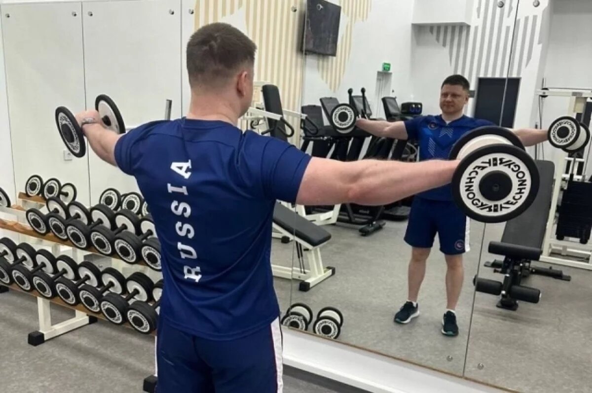    Космонавт из Кузбасса Гребёнкин тренируется ежедневно по 3,5 часа после МКС