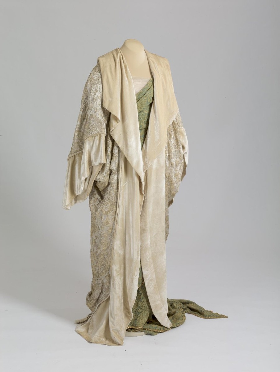 Сорти-де-баль, Россия, 1912-1914 гг.