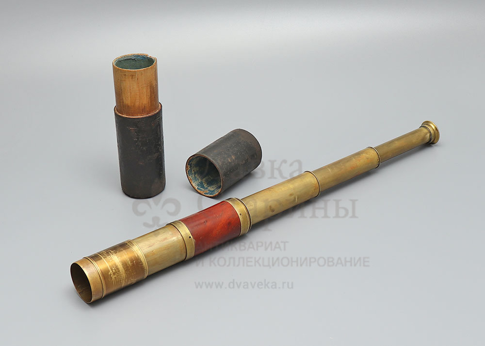 Антикварная подзорная (зрительная) труба капитана в тубусе, Европа, 19 в. Фото с нашего сайта dvaveka.ru