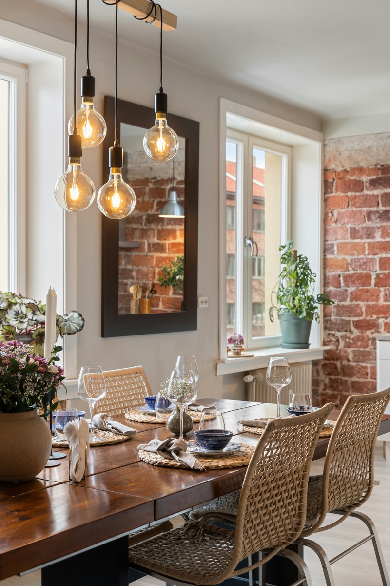 Photo by Lisa Anna on Unsplash