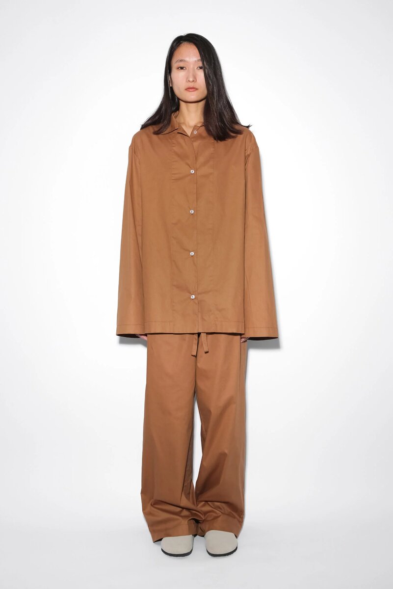    (Не) спокойной ночи: 15 классных пижам для тех, кто отмечает Новый год дома (фото 1)