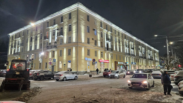    Сергей Улитин оценил архитектурную подсветку в Кирове