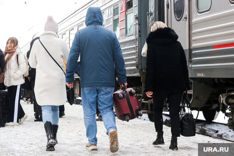 Кота выкинули из поезда во время остановки в Кирове. Фото: Денис Моргунов © URA.RU