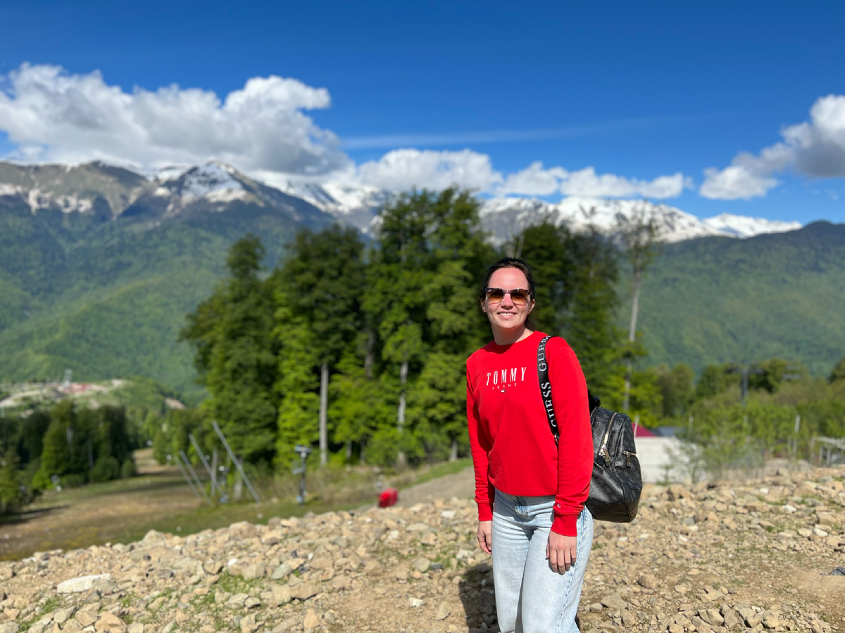 В 2022 году я впервые увидела горы и разлюбила морской пляжный отдых. Кажется, что навсегда! Готова туда поехать разве что с будущими детьми. Самой что-то не хочется 