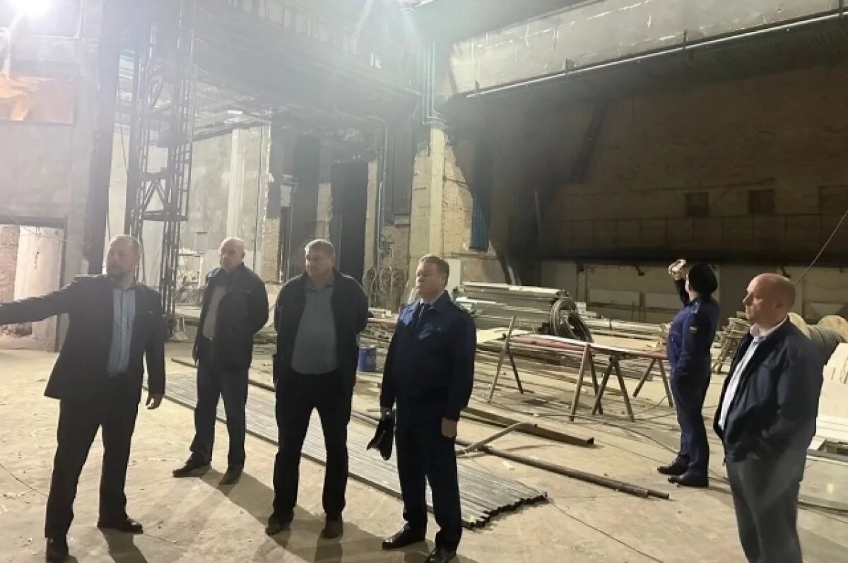    В Омске всё никак не могут сдать ТЮЗ после капремонта