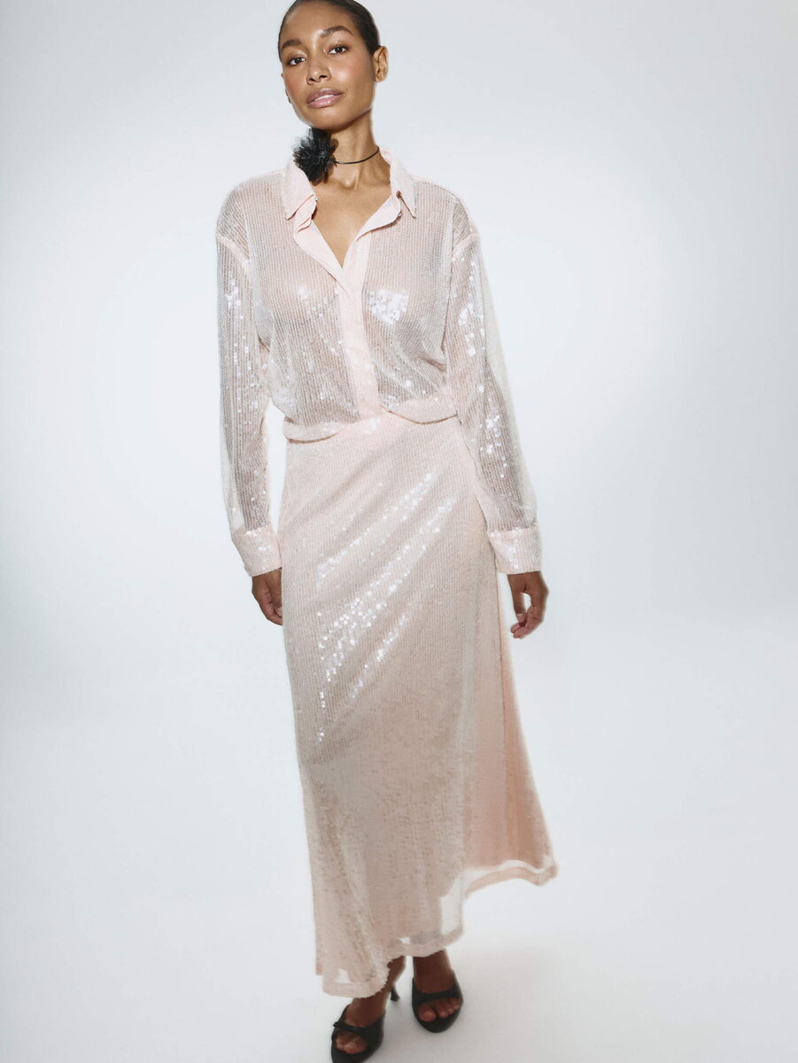 Юбка макси с пайетками (3 599 р.): https://www.sela.ru/eshop/women/yubki/4812011906_92/