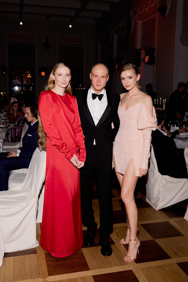 Пресс-служба премии📷Анна Шевчук, Юра Борисов («Актер года») и Анастасия Уколова