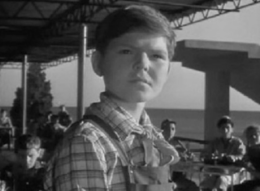 Алексей Жарков с юных лет знал что станет артистом. 