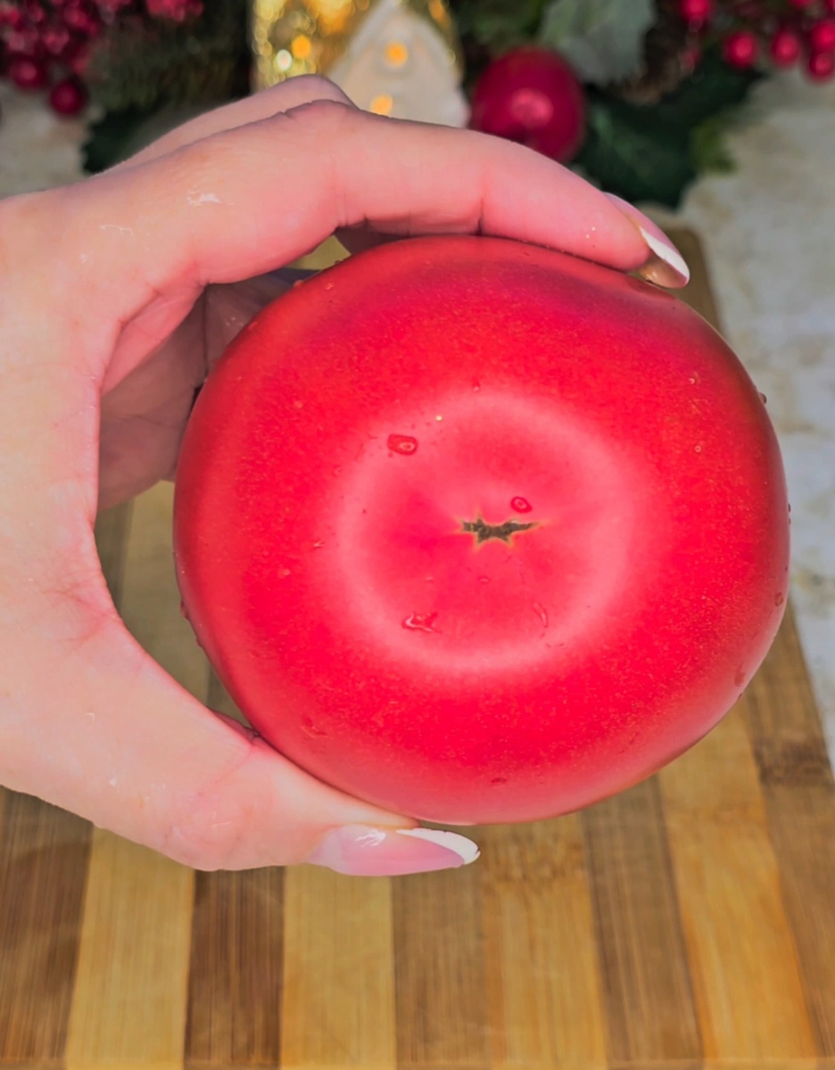 Магазинный помидор