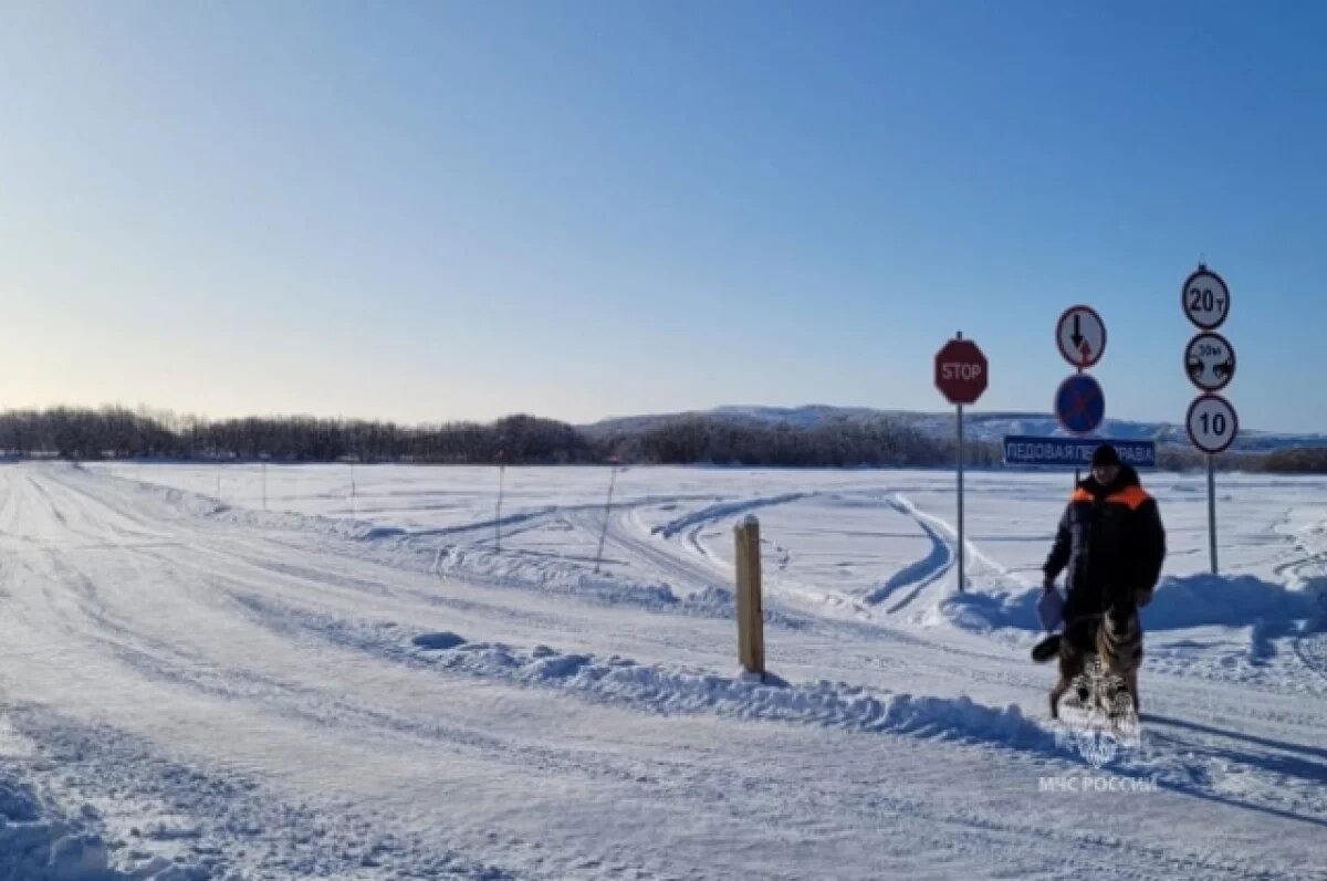    Автобусы по маршруту Салехард - Лабытнанги поедут при нужной толщине льда