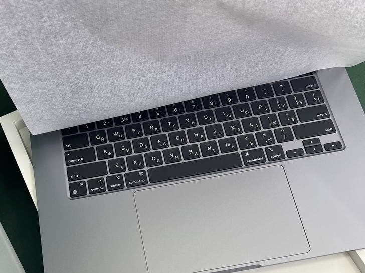 Macbook после гравировки