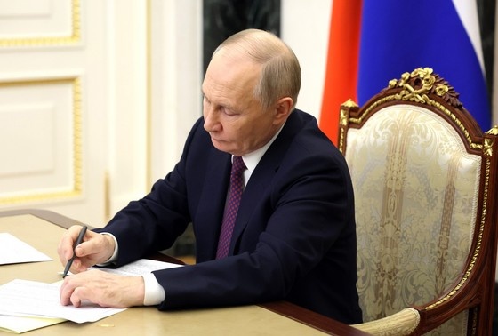    Владимир Путин