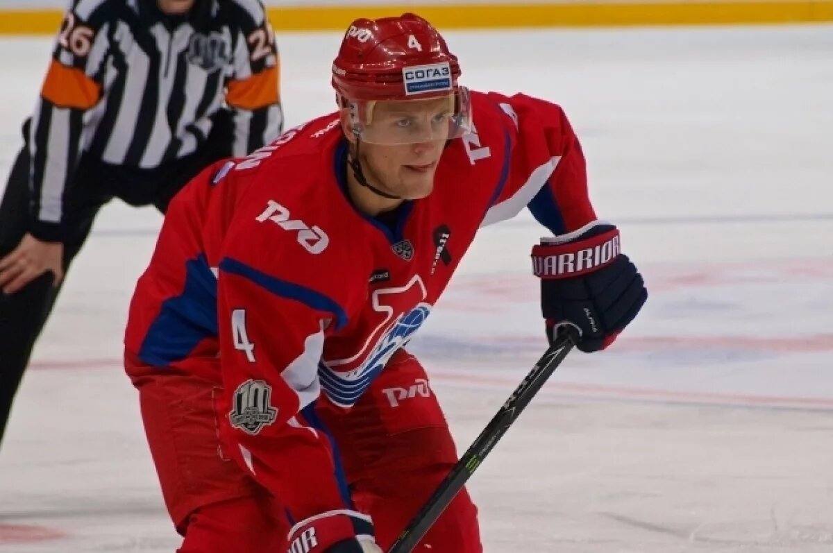    Хоккеист из «Локомотива» забросил шайбу за сборную России