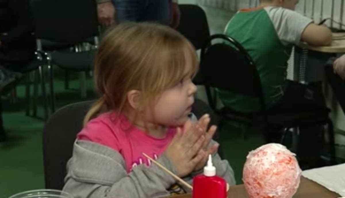    В Курской области продолжается череда новогодних мастер-классов для детей в ПВР