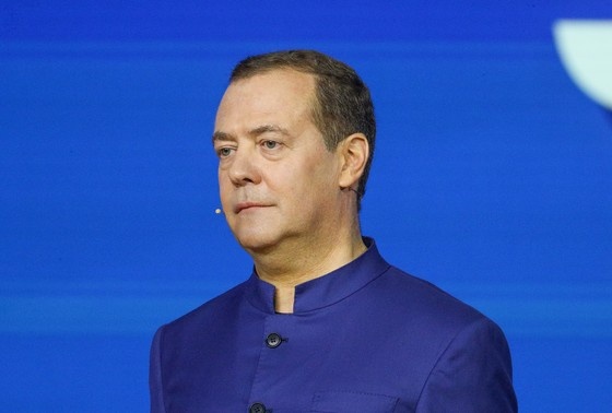    Дмитрий Медведев