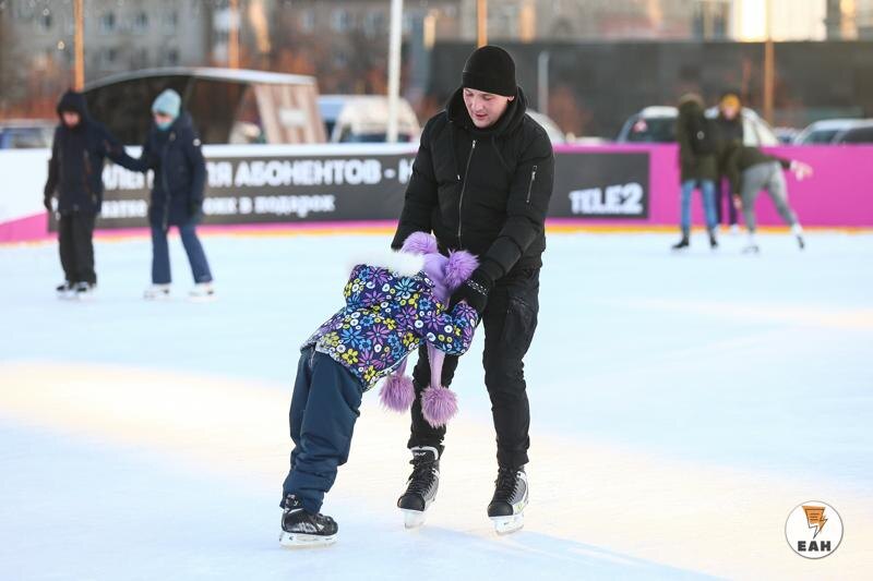    ЕАН / Каток могут открыть на день раньше