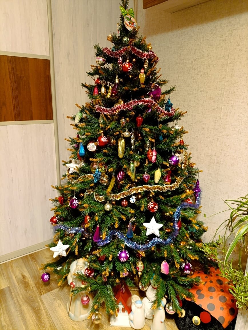 Машина елочка.