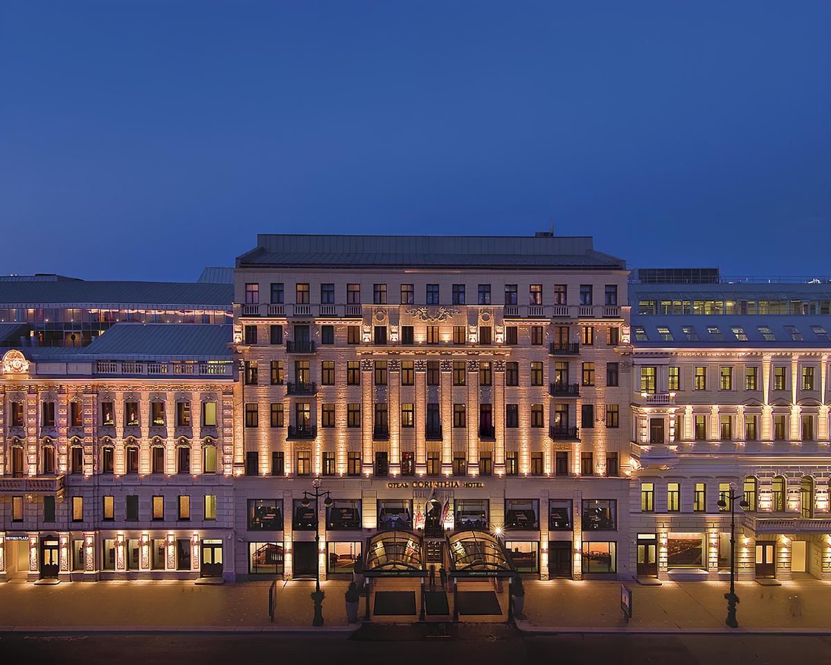 corinthia-stpetersburg.com