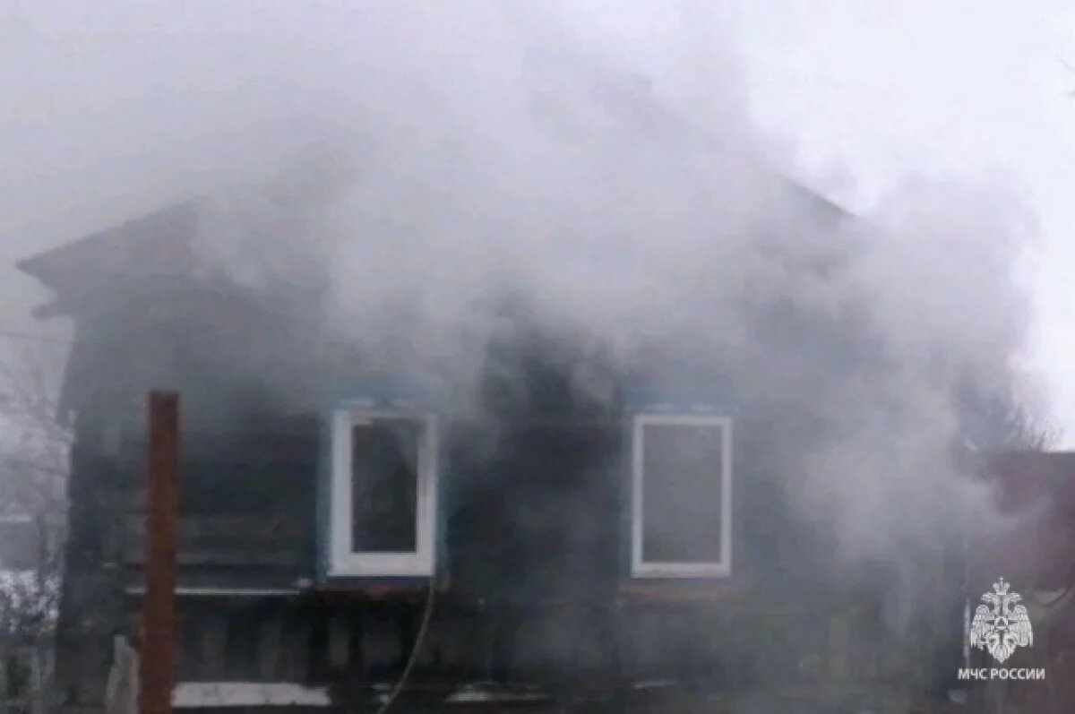    Сотрудники МЧС 13 декабря потушили пожар в брянской деревне Случок