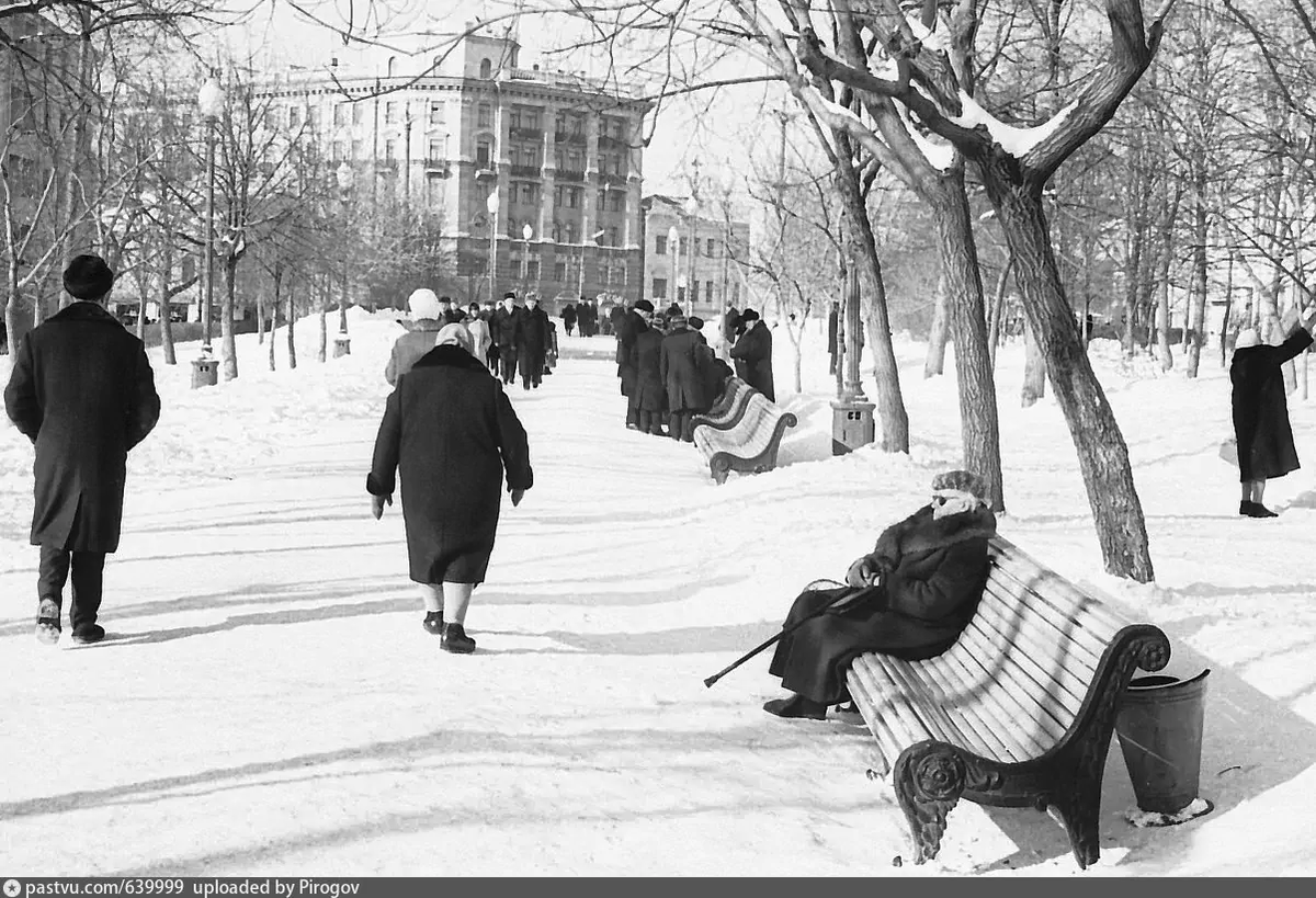 Суворовский бульвар, 1966 - 1969 г. Автор: Александр Крылов.