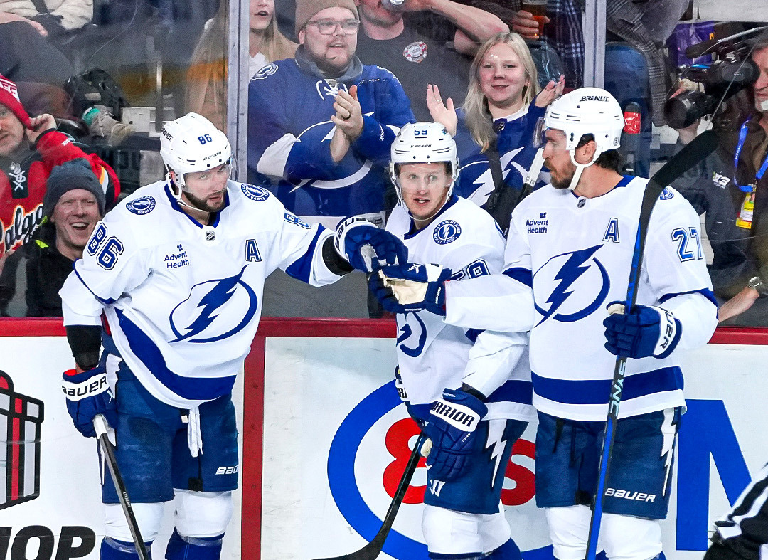 Никита Кучеров (№86) с партнерами, «Тампа-Бэй»