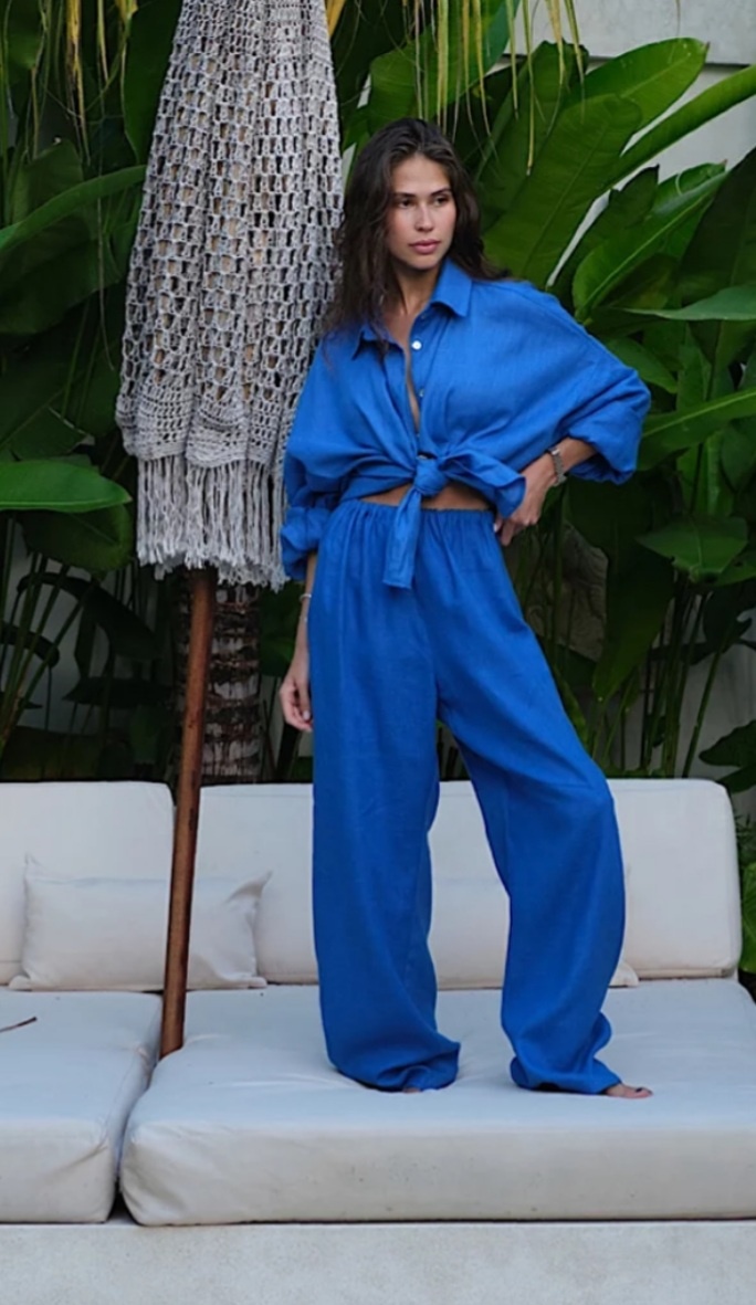 Цена комплекта изо льна 12990 руб.