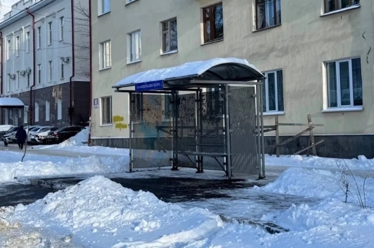    На улице 12 Сентября, где сбили школьника, перенесли остановочный павильон