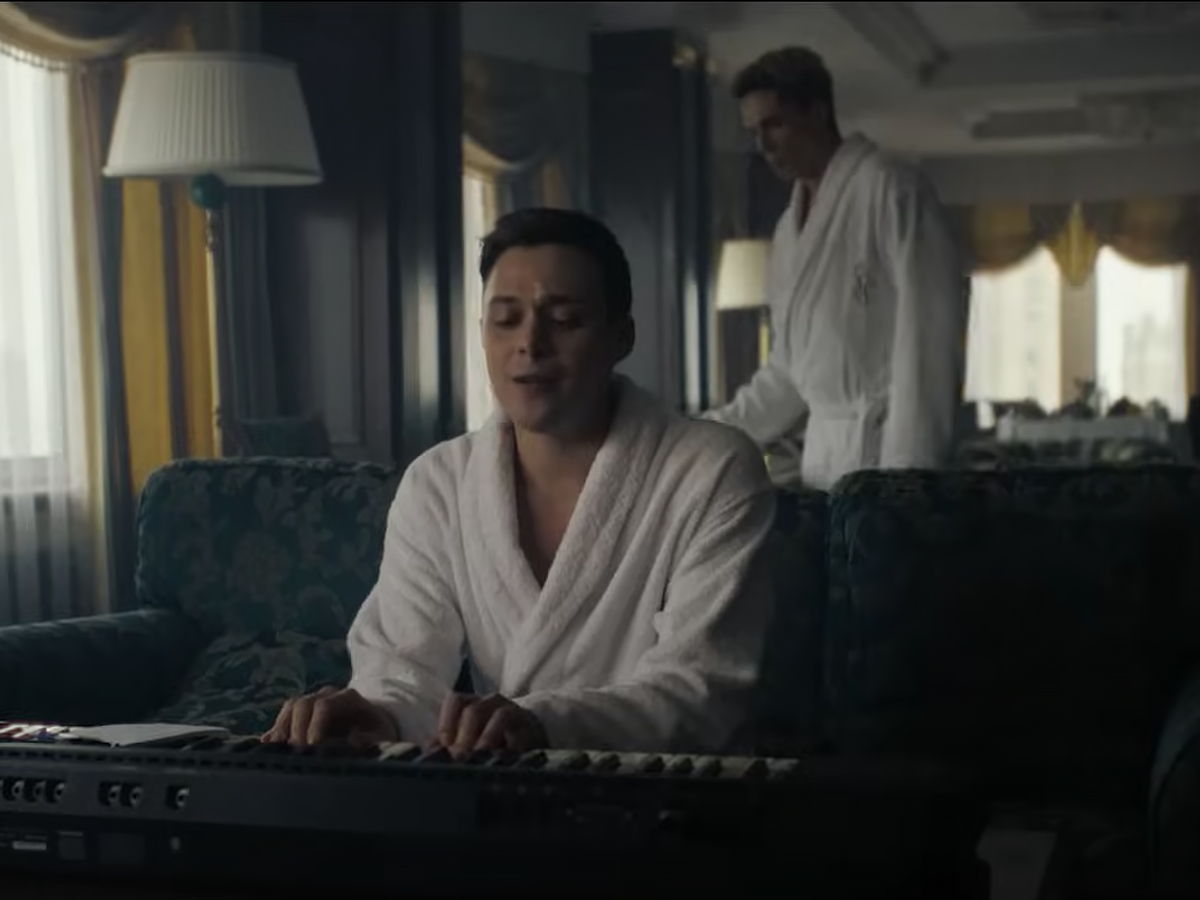    Кадр из фильма "Руки вверх"© Yellow, Black & White (2024)