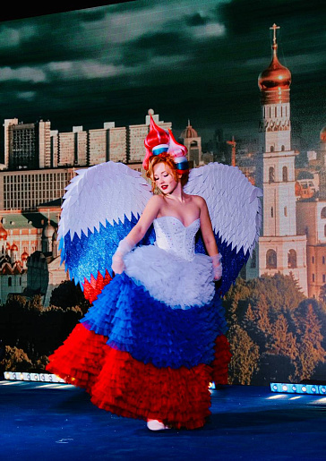    В Туле на подиум вышли снежные королевы и египетские богини