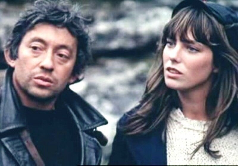 19 девушек и один моряк