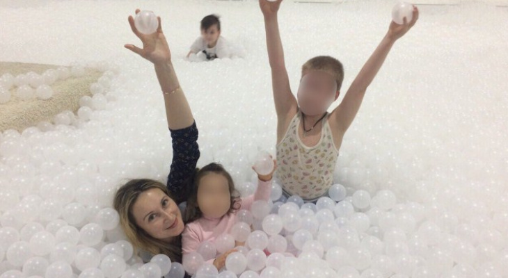 Анна с детьми. Фото из открытых источников интернета