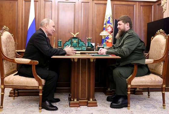    Президент РФ Владимир Путин с главой Чечни Рамзаном Кадыровым