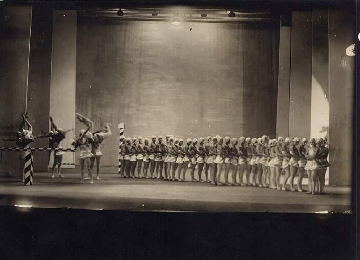 «Вальс снежных хлопьев», постановка Лопухова, 1929 год. Источник изображения: avatars.dzeninfra.ru