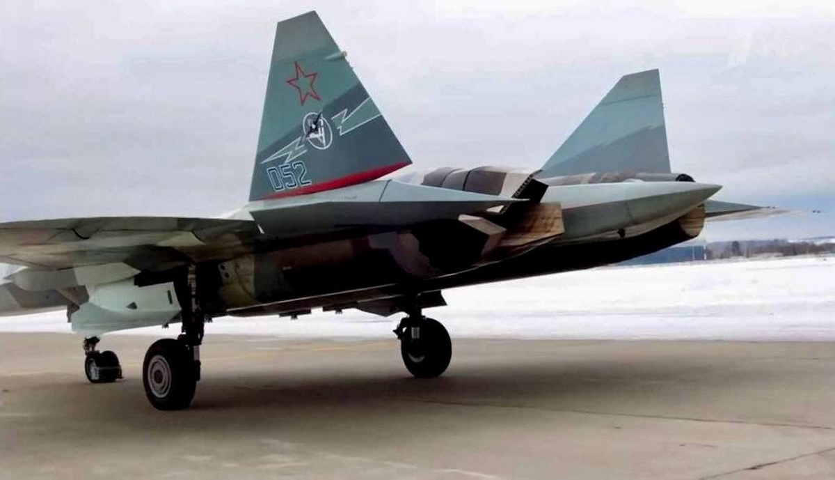 Су-57ЛЛ с двигателями Ал-51Ф1 и плоским соплом 